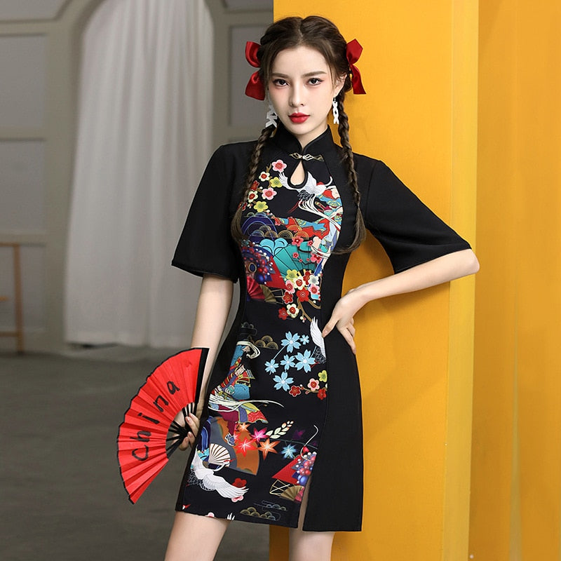 Where to Buy a Japanese Print Dress? These Online Stores Will Help You