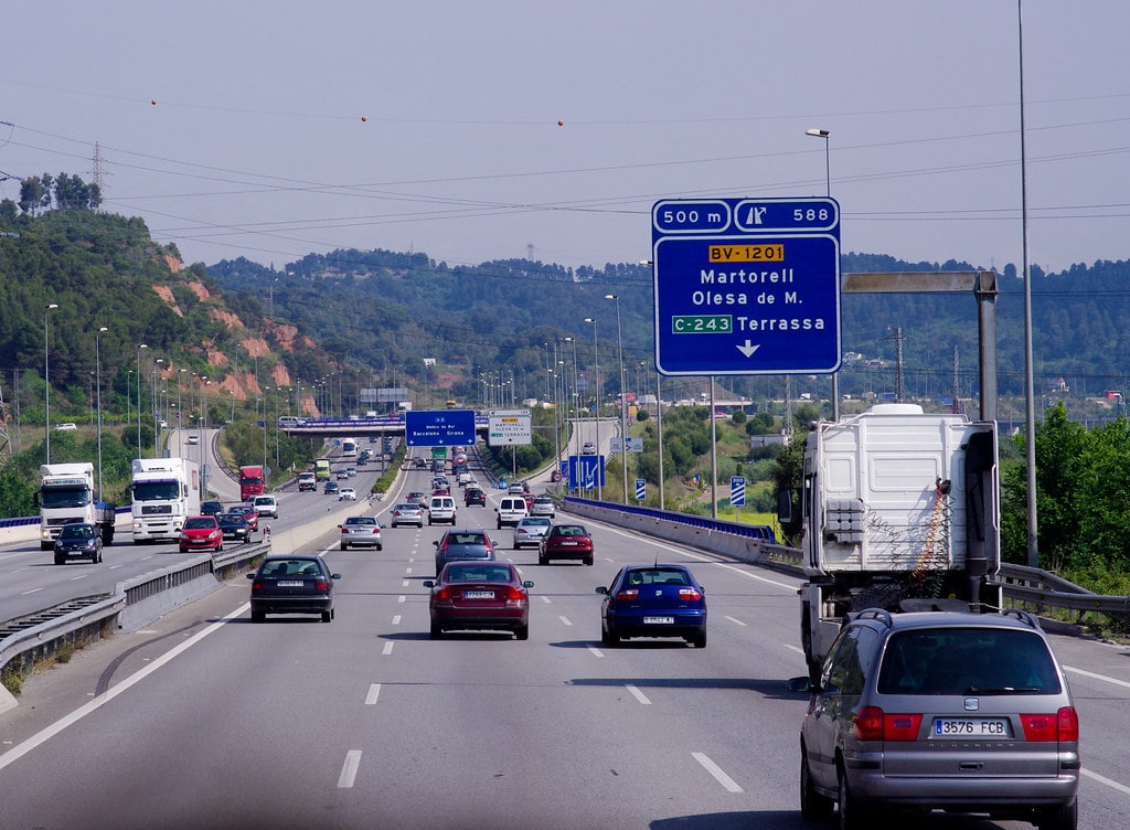 Driving in Spain Left or Right Side? Heres What You Need to Know!